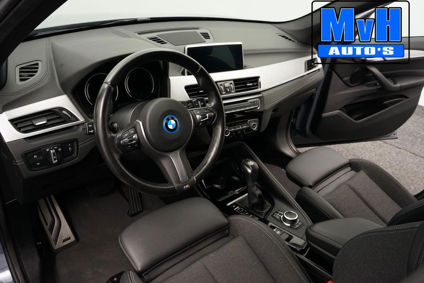 BMW X1 xDrive25e High Executive|///M-SPORT|TREKH|SPORTSTOEL