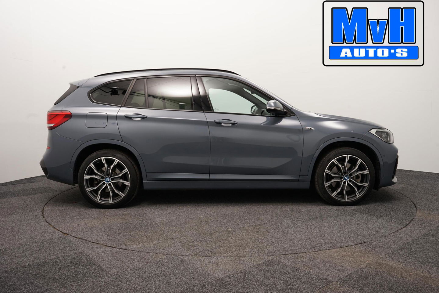 BMW X1 xDrive25e High Executive|///M-SPORT|TREKH|SPORTSTOEL
