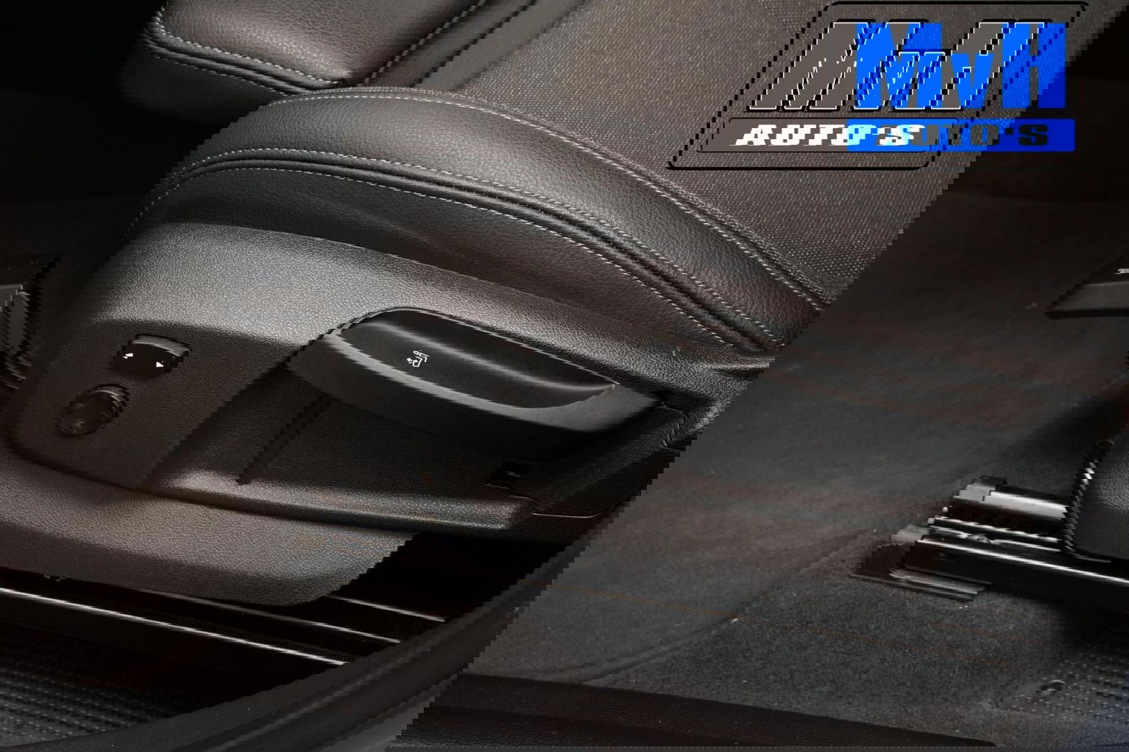 BMW X1 xDrive25e High Executive|///M-SPORT|TREKH|SPORTSTOEL