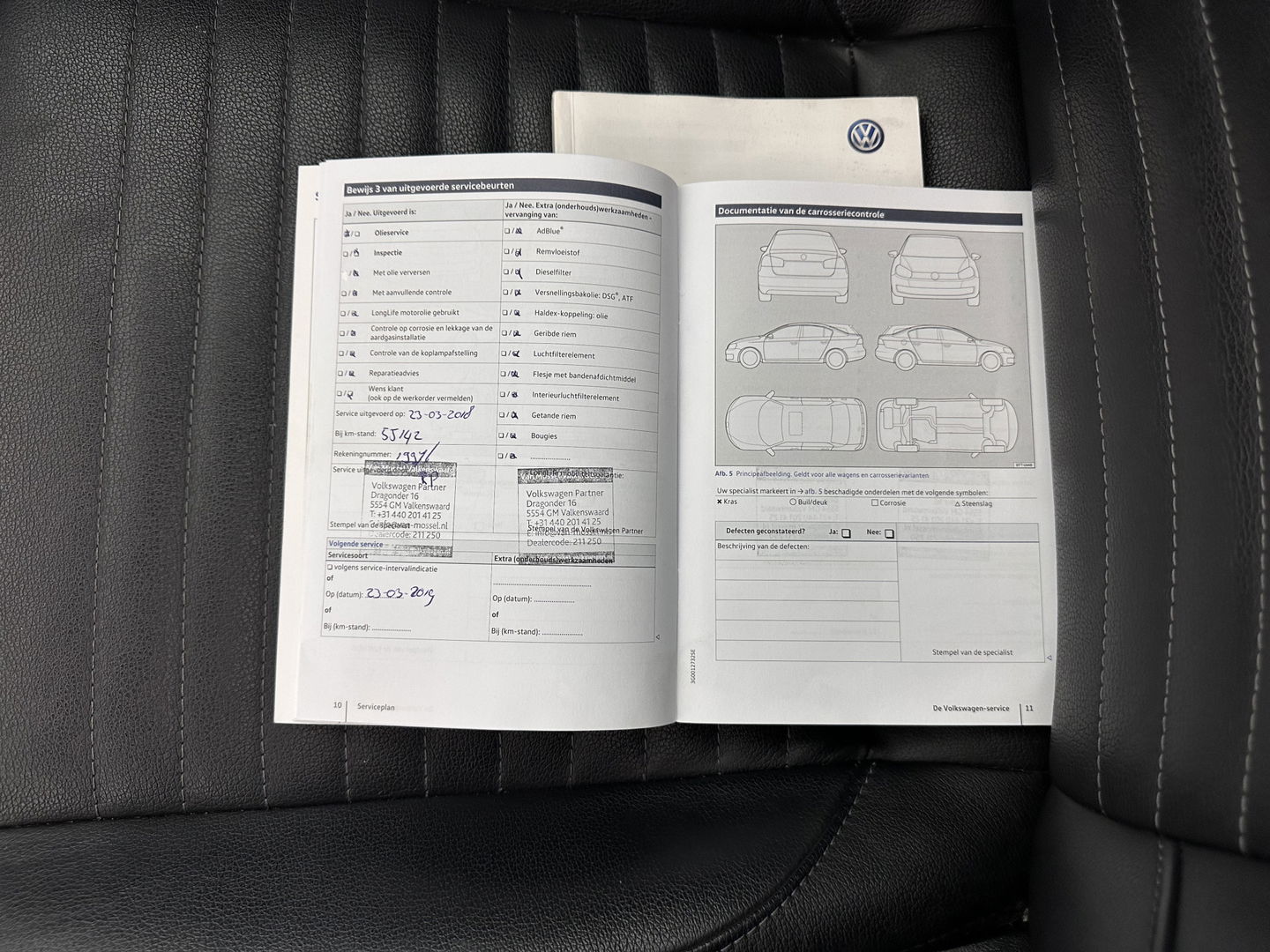 Volkswagen Passat Variant 1.4 TSI GTE Connected Series Plus Aut. *PANO | LEATHER | FULL-LED | CAMERA | NAVI-FULLMAP | ADAPTIVE-CRUISE | HEATED-ERGONOMIC-SPORTSEATS | KEYLESS | PDC | ECC | PRIVACYGLASS | AMBIENTLIGHT | KEYLESS | 18''ALU*