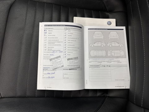 Volkswagen Passat Variant 1.4 TSI GTE Connected Series Plus Aut. *PANO | LEATHER | FULL-LED | CAMERA | NAVI-FULLMAP | ADAPTIVE-CRUISE | HEATED-ERGONOMIC-SPORTSEATS | KEYLESS | PDC | ECC | PRIVACYGLASS | AMBIENTLIGHT | KEYLESS | 18''ALU*