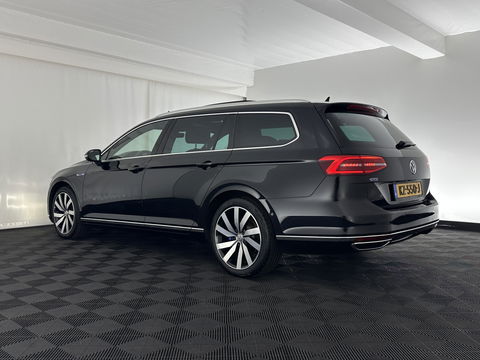 Volkswagen Passat Variant 1.4 TSI GTE Connected Series Plus Aut. *PANO | LEATHER | FULL-LED | CAMERA | NAVI-FULLMAP | ADAPTIVE-CRUISE | HEATED-ERGONOMIC-SPORTSEATS | KEYLESS | PDC | ECC | PRIVACYGLASS | AMBIENTLIGHT | KEYLESS | 18''ALU*