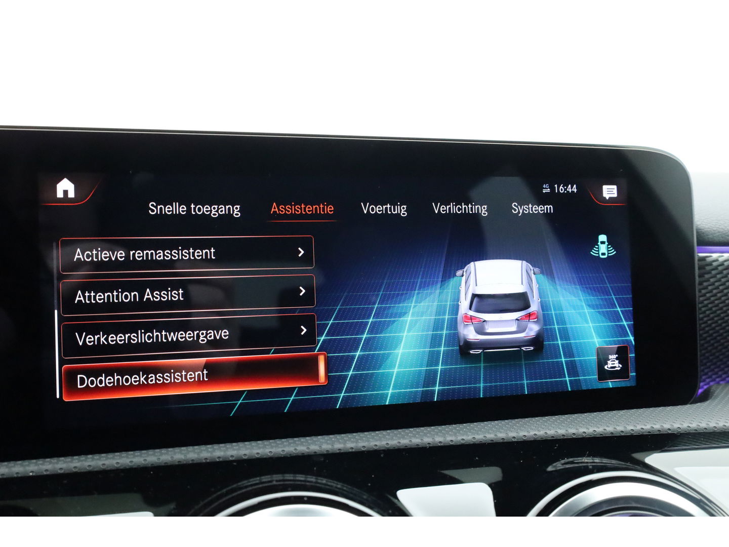 Mercedes-Benz A-Klasse 250 e Business Solution Luxury Limited | Elek. Trekhaak | Leder | Stoelverw. | Navi | Camera | All Season | Cruise Control | 17''