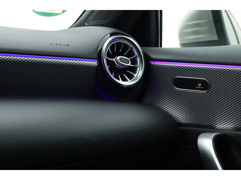 Mercedes-Benz A-Klasse 250 e Business Solution Luxury Limited | Elek. Trekhaak | Leder | Stoelverw. | Navi | Camera | All Season | Cruise Control | 17''