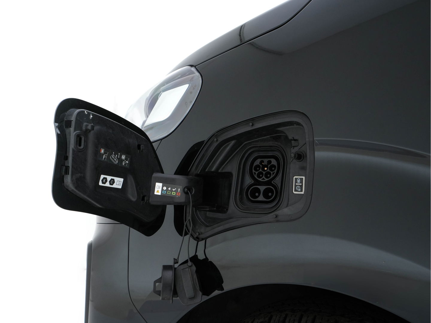 Opel Vivaro-e L2H1 Innovation 50 kWh 3-Pers [ 3-Fase-11kW ] {SOH-93%} Aut. *LEATHER | NAVI-FULLMAP | CAMERA | AIRCO | DAB+ | PDC | CRUISE | CARPLAY*