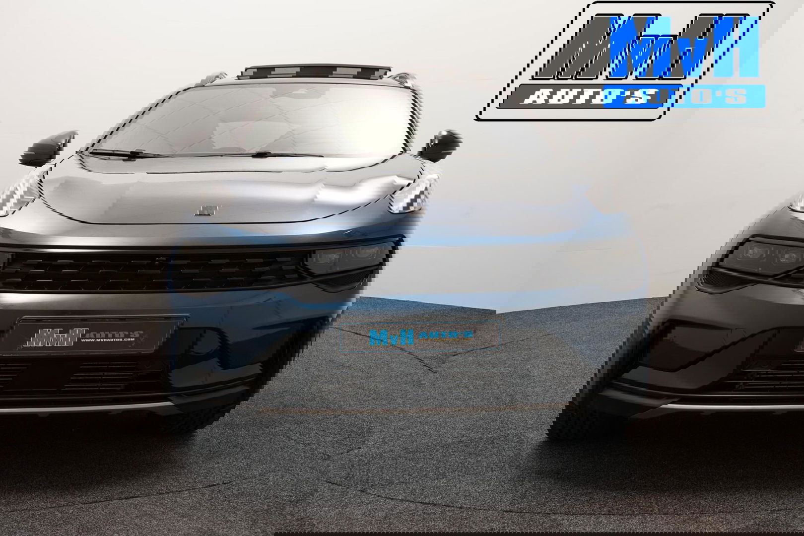 Lynk & Co 01 1.5 Hybride|FULL BLACK XL|ZWARTE.HEMEL|TREKH|NAP