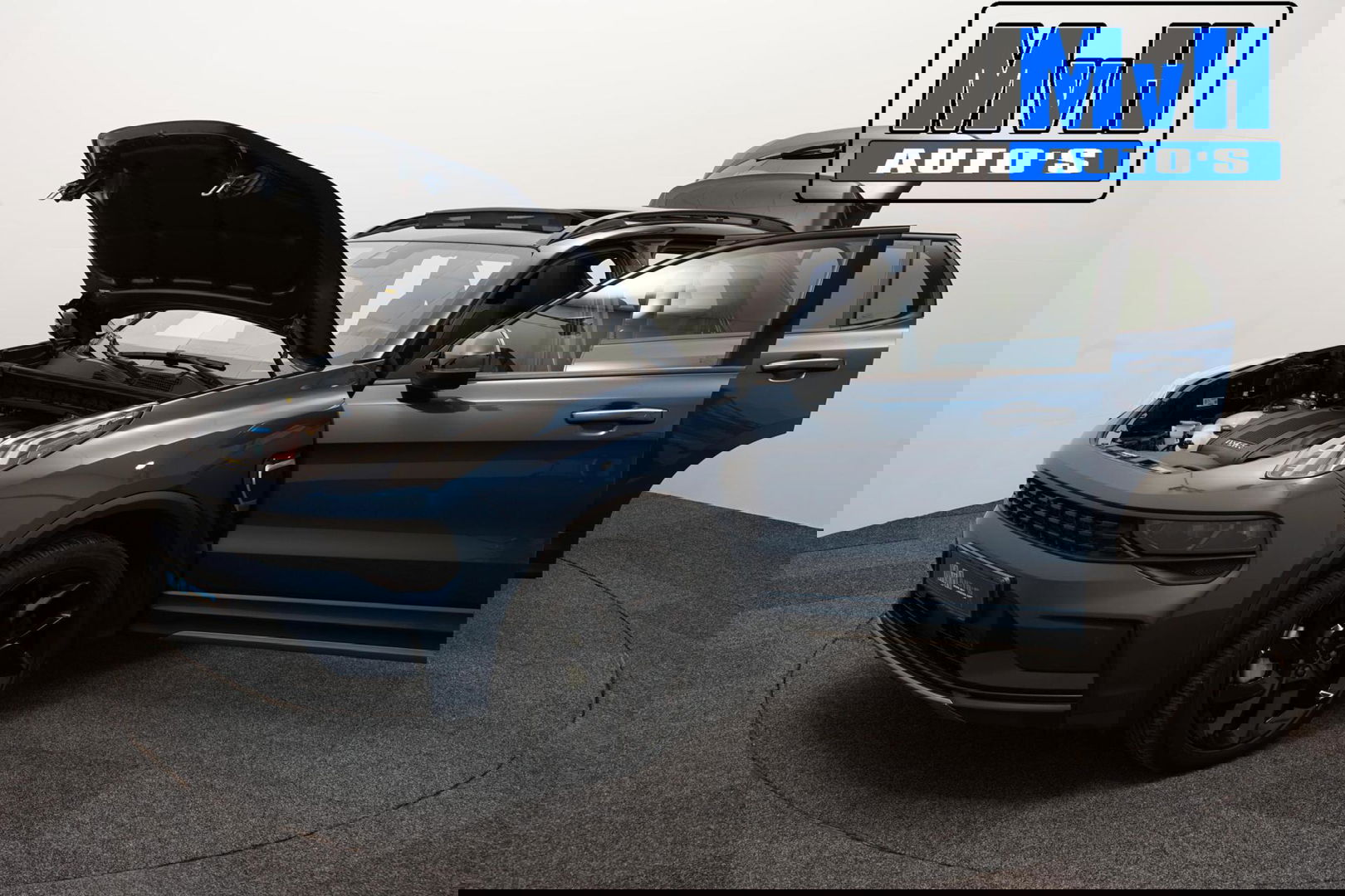 Lynk & Co 01 1.5 Hybride|FULL BLACK XL|ZWARTE.HEMEL|TREKH|NAP