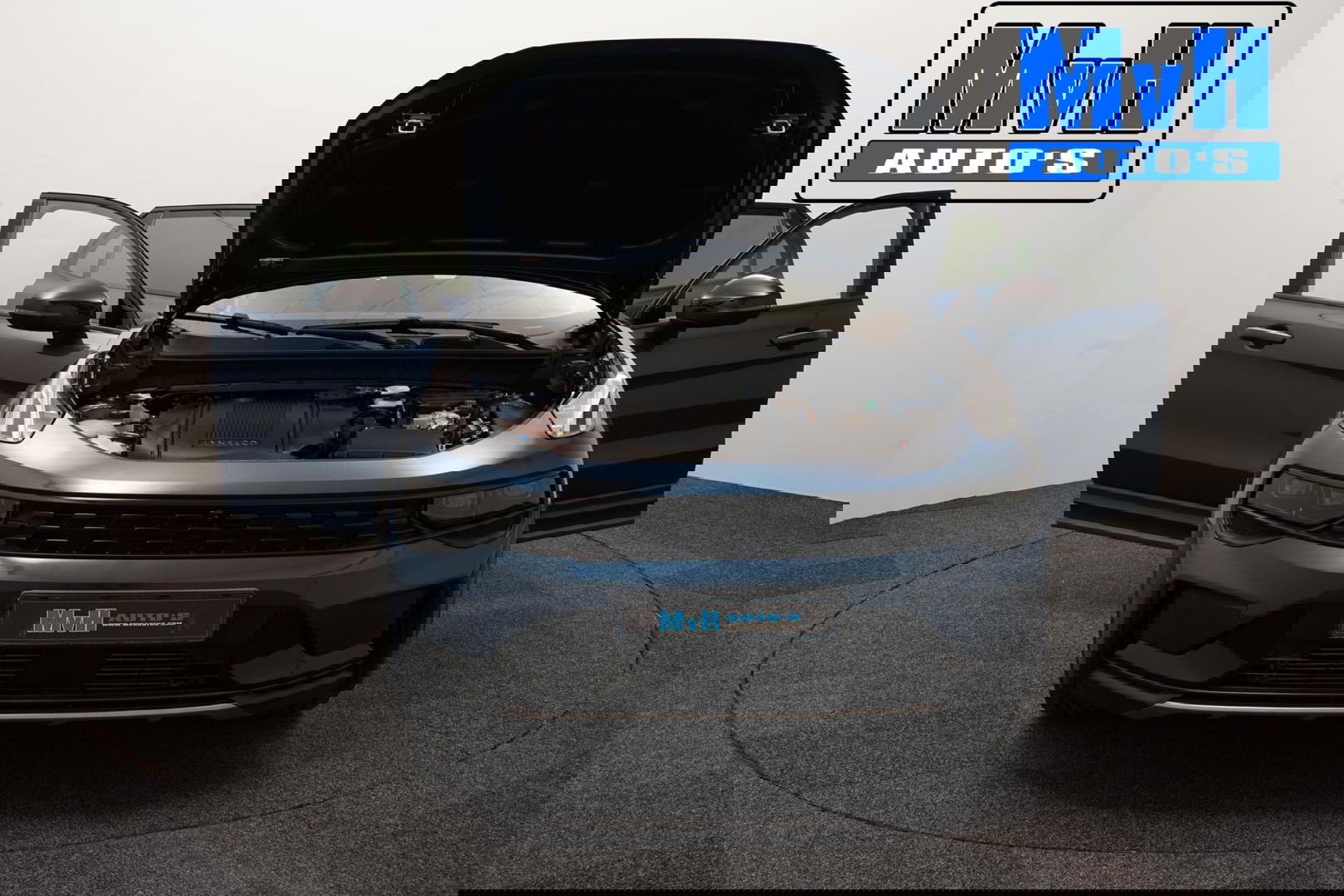 Lynk & Co 01 1.5 Hybride|FULL BLACK XL|ZWARTE.HEMEL|TREKH|NAP