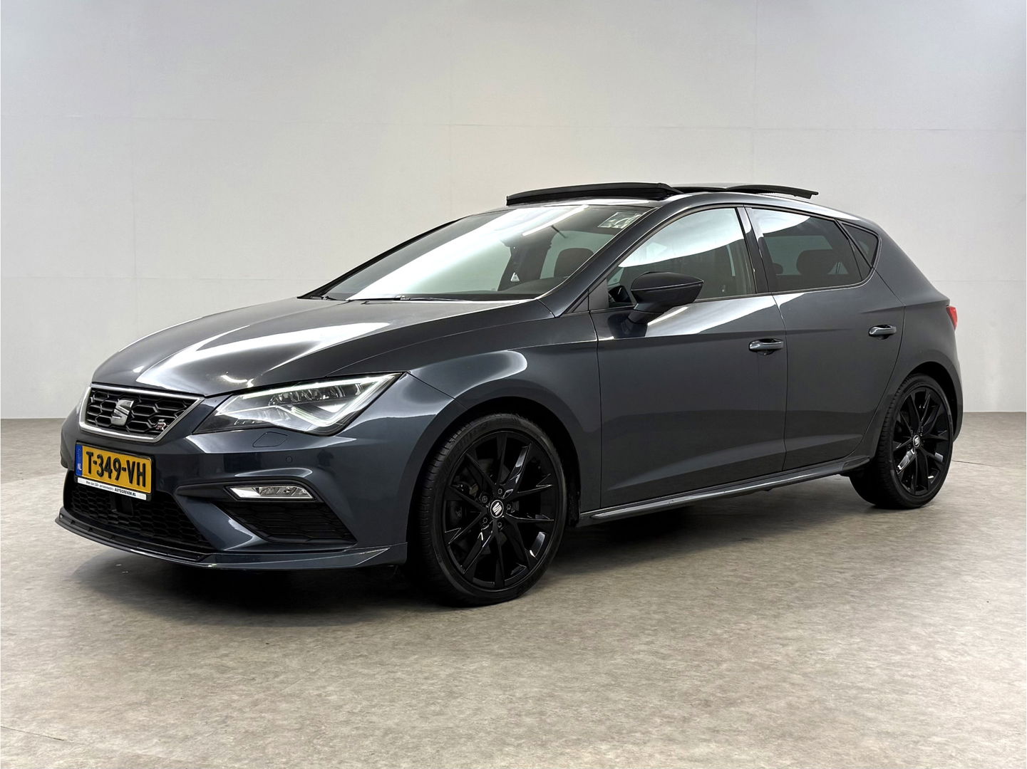 SEAT Leon 2.0 191PK TSI FR | Pano | Sfeerverl. | Virtual | Carplay | Camera | Stoelverw. | Navi | Cruise