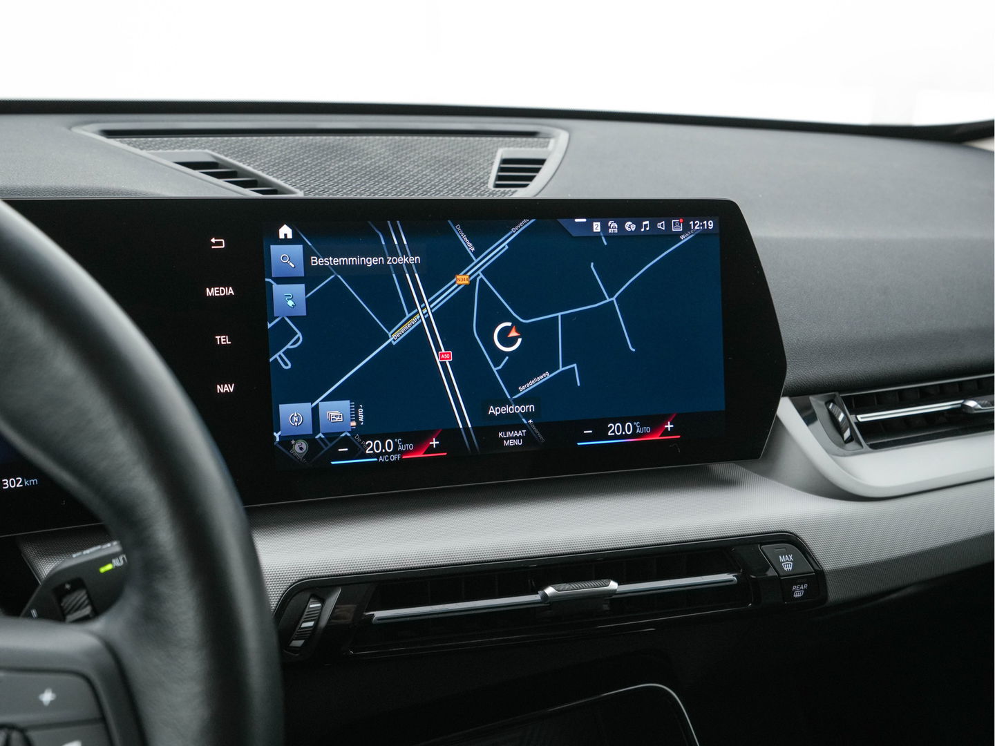 BMW iX1 xDrive30 Launch Edition 67 kWh [ 3-Fase-11kW ] {SOH-100%} (INCL-BTW) Aut. *FULL-LED | DIGI-COCKPIT | DAB+ | NAVI-FULLMAP | PRIVACYGLASS | COMFORTSEATS | ECC | PDC | CRUISE | 18''ALU*