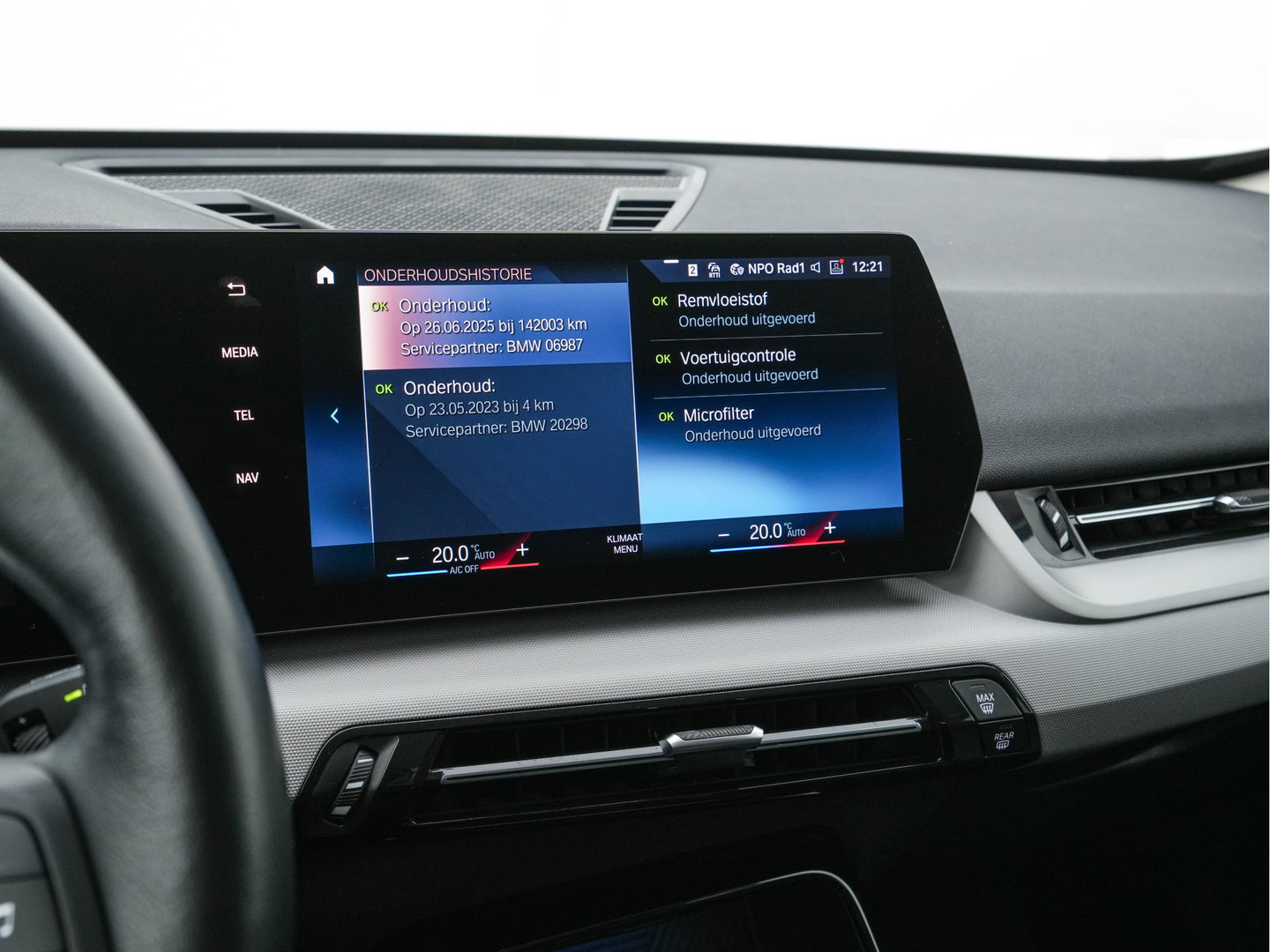 BMW iX1 xDrive30 Launch Edition 67 kWh [ 3-Fase-11kW ] {SOH-100%} (INCL-BTW) Aut. *FULL-LED | DIGI-COCKPIT | DAB+ | NAVI-FULLMAP | PRIVACYGLASS | COMFORTSEATS | ECC | PDC | CRUISE | 18''ALU*