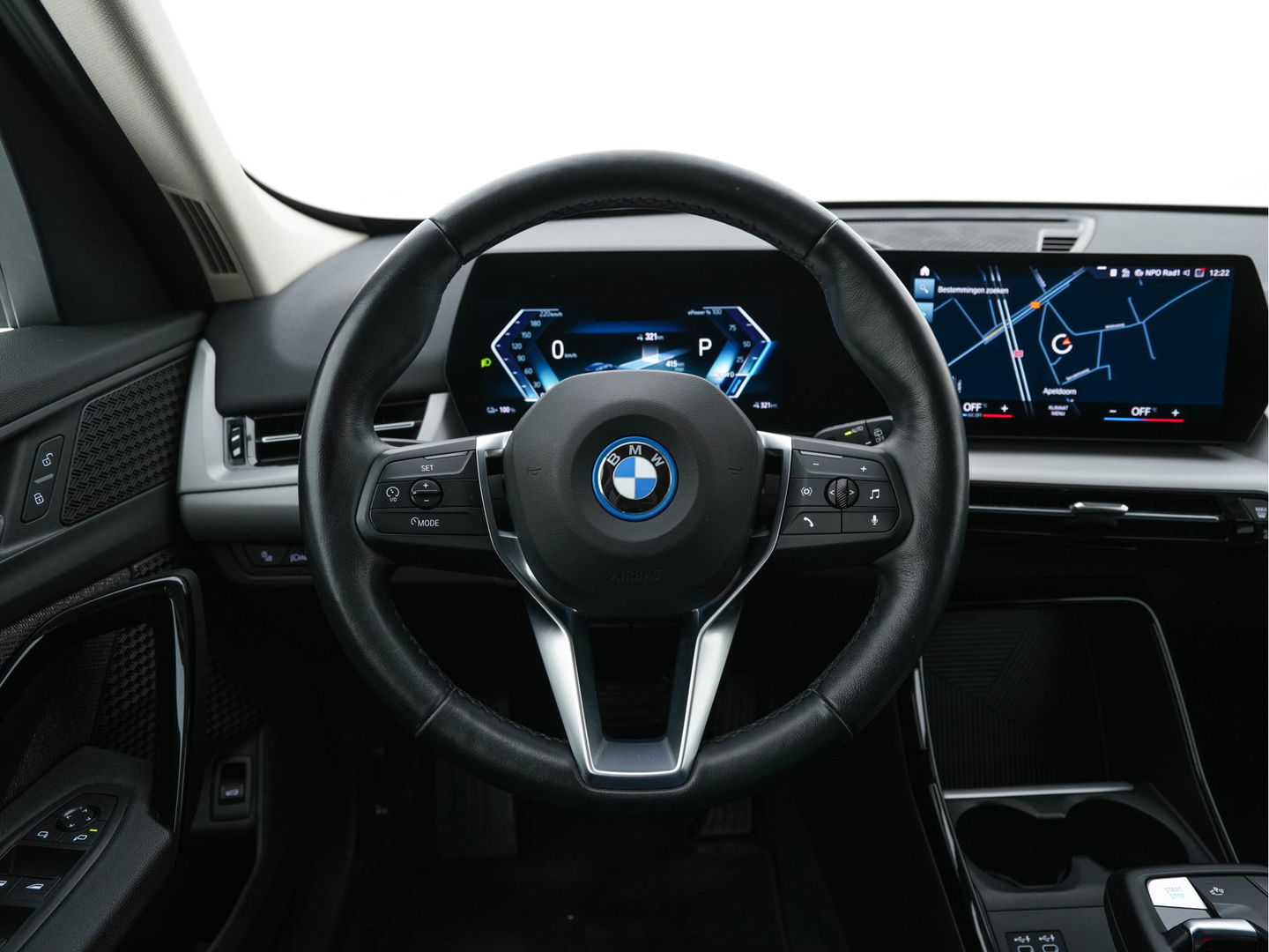 BMW iX1 xDrive30 Launch Edition 67 kWh [ 3-Fase-11kW ] {SOH-100%} (INCL-BTW) Aut. *FULL-LED | DIGI-COCKPIT | DAB+ | NAVI-FULLMAP | PRIVACYGLASS | COMFORTSEATS | ECC | PDC | CRUISE | 18''ALU*