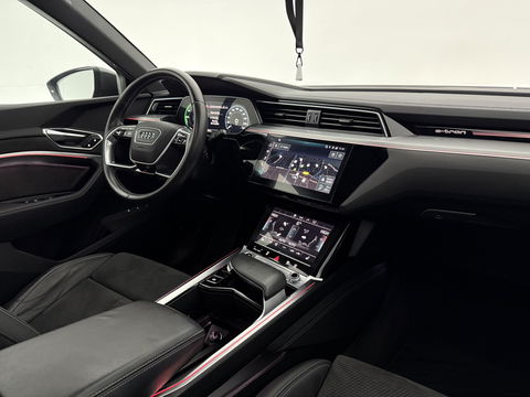 Audi e-tron 55 Quattro S-line 408PK 95 kWh | SOH 86% | Snelladen | Pano | Memory | Sfeer | 360° | Trekh. | Virtual | Carplay | NAP