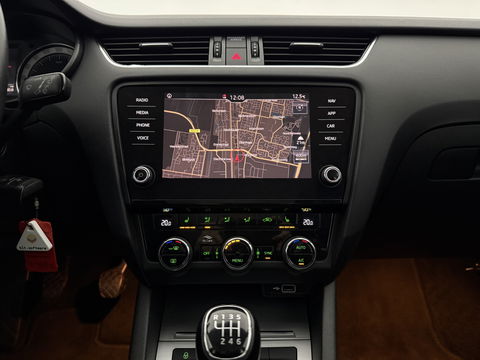 Škoda Octavia 1.0 TSI | Carplay | Trekhaak | Stoelverw. | Cruise | Parkeersens.