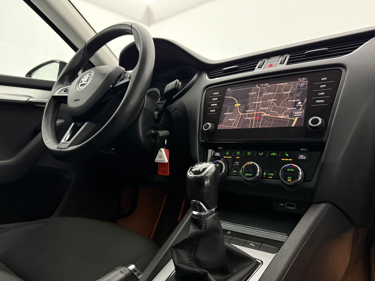 Škoda Octavia 1.0 TSI | Carplay | Trekhaak | Stoelverw. | Cruise | Parkeersens.