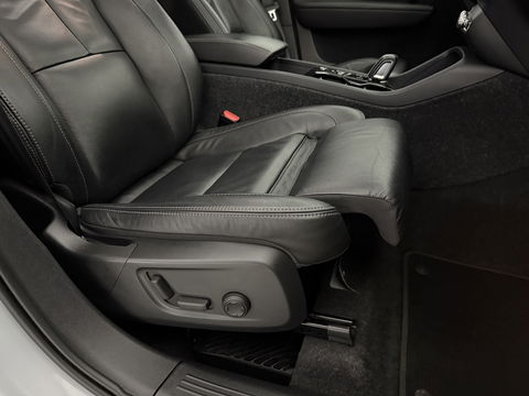 Volvo XC40 1.5 T5 Recharge R-Design | SOH 90% | Pano | H/K | Memory | Stoel/Stuurverw. | Camera | Virtual | Carplay