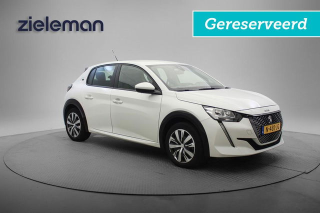 Peugeot e-208 - Active 50 kWh - Carplay, Navi, Cruise, SOH 90,9% GERESERVEERD!!!
