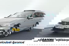 Volkswagen Passat - Variant 1.5 TSI 150pk DSG R-Line Business Leder Camera Panoramadak Keyless Virtual Cockpit Navigatie