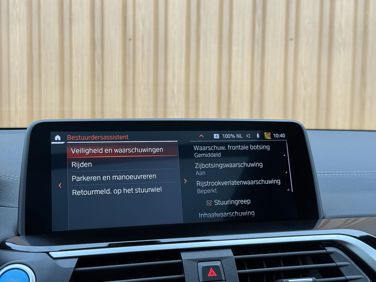BMW iX3 High Executive 80 kWh | SOH 96,8 % | Panoramadak | Apple Carplay | Keyless | Sfeerverlichting | HUD | BLIS | Navigatie | Cruise Control |