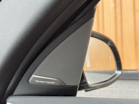 BMW iX3 High Executive 80 kWh | SOH 96,8 % | Panoramadak | Apple Carplay | Keyless | Sfeerverlichting | HUD | BLIS | Navigatie | Cruise Control |