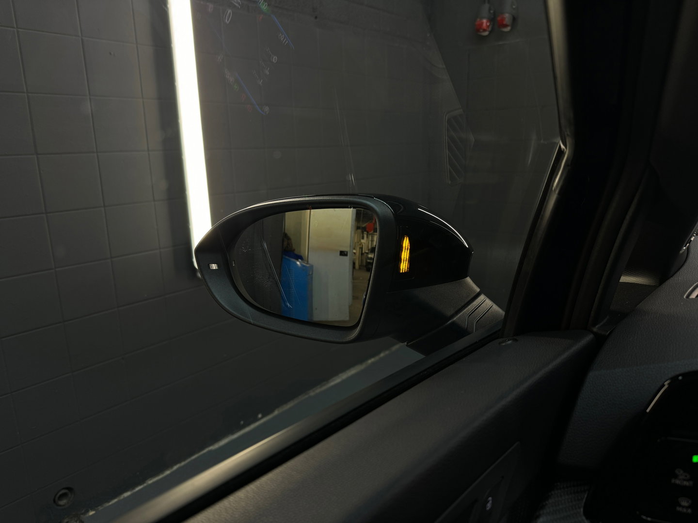 Volkswagen Golf 2.0 TSI R 4M 20 Years Edition Pano|Memory|Akrapovic