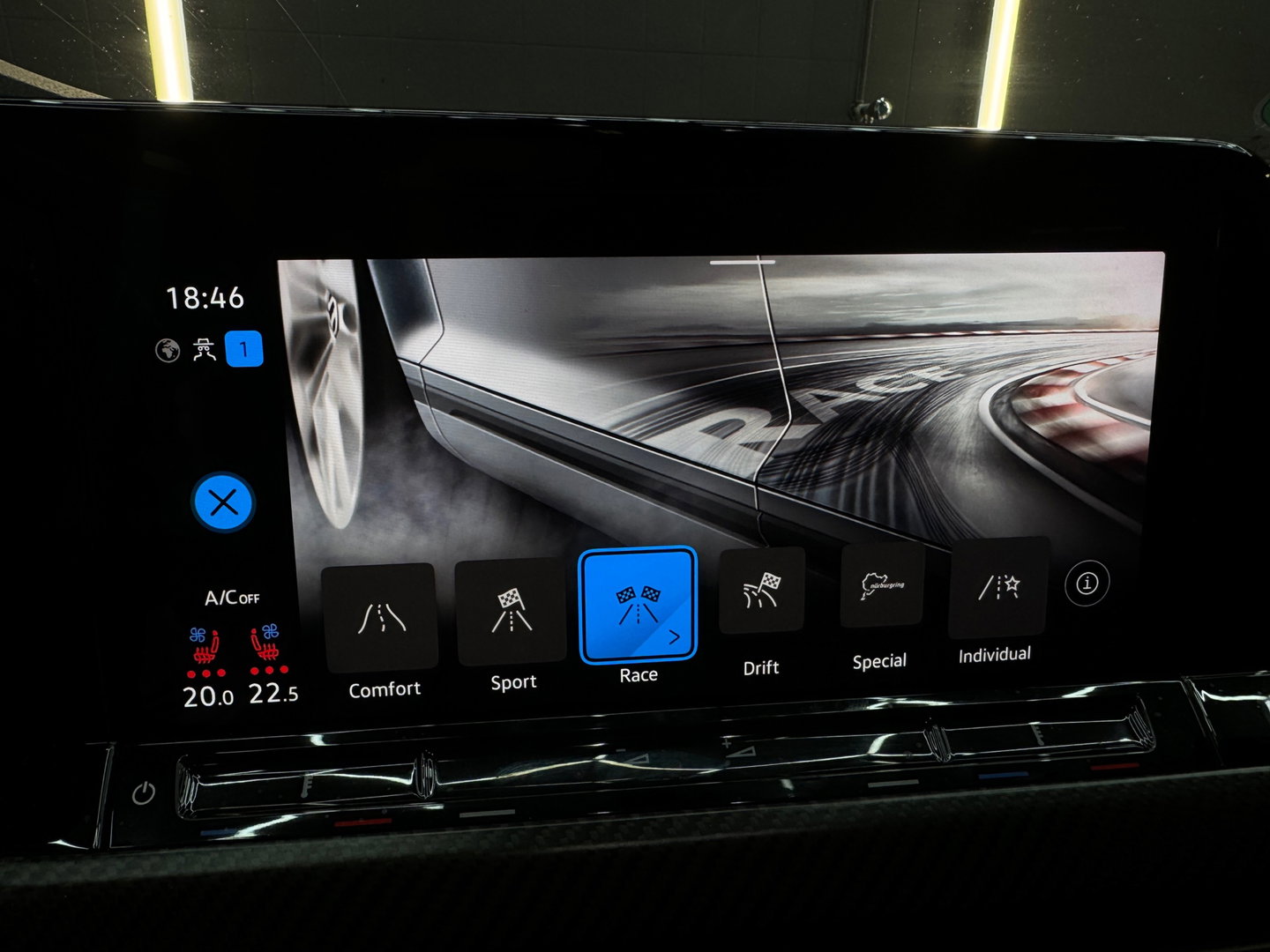 Volkswagen Golf 2.0 TSI R 4M 20 Years Edition Pano|Memory|Akrapovic