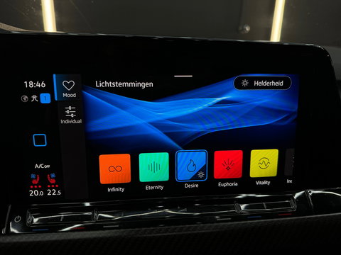 Volkswagen Golf 2.0 TSI R 4M 20 Years Edition Pano|Memory|Akrapovic