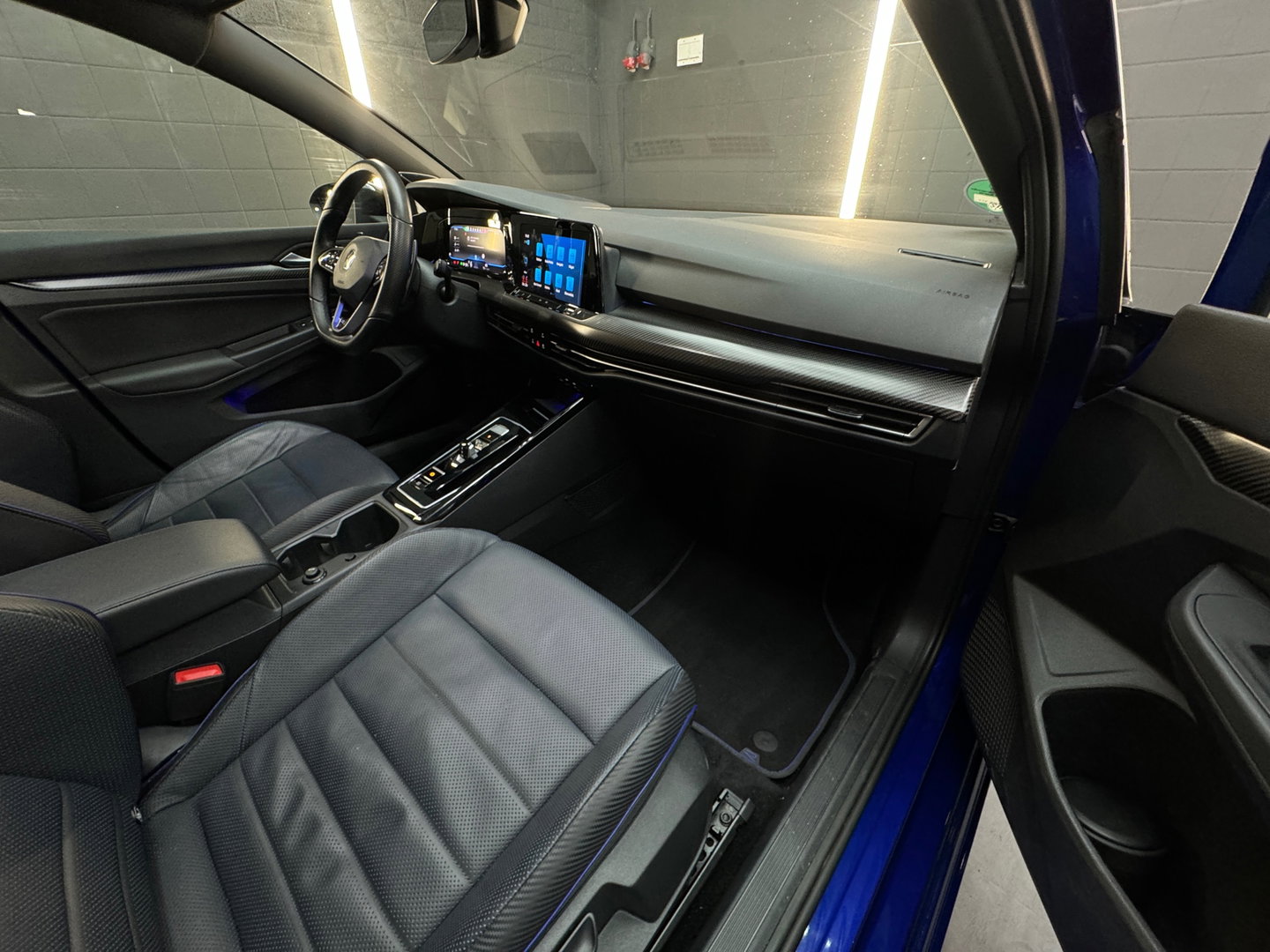 Volkswagen Golf 2.0 TSI R 4M 20 Years Edition Pano|Memory|Akrapovic