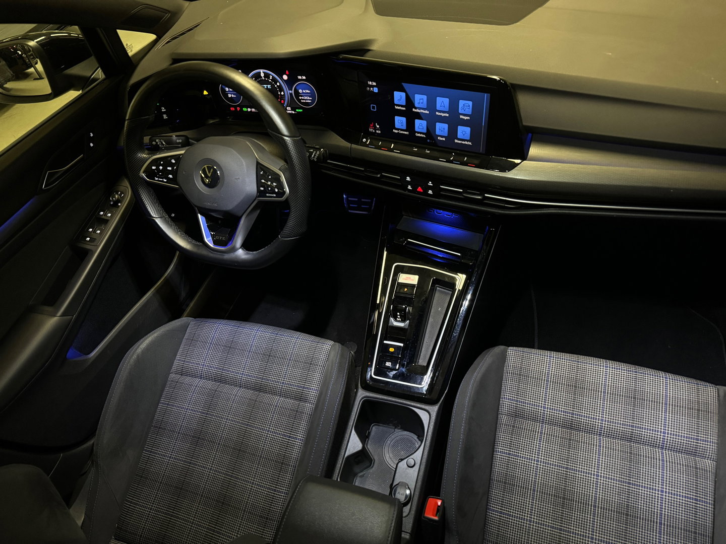 Volkswagen Golf 1.4 eHybrid GTE Pano|Keyless|IQ|Sfeer|Camera