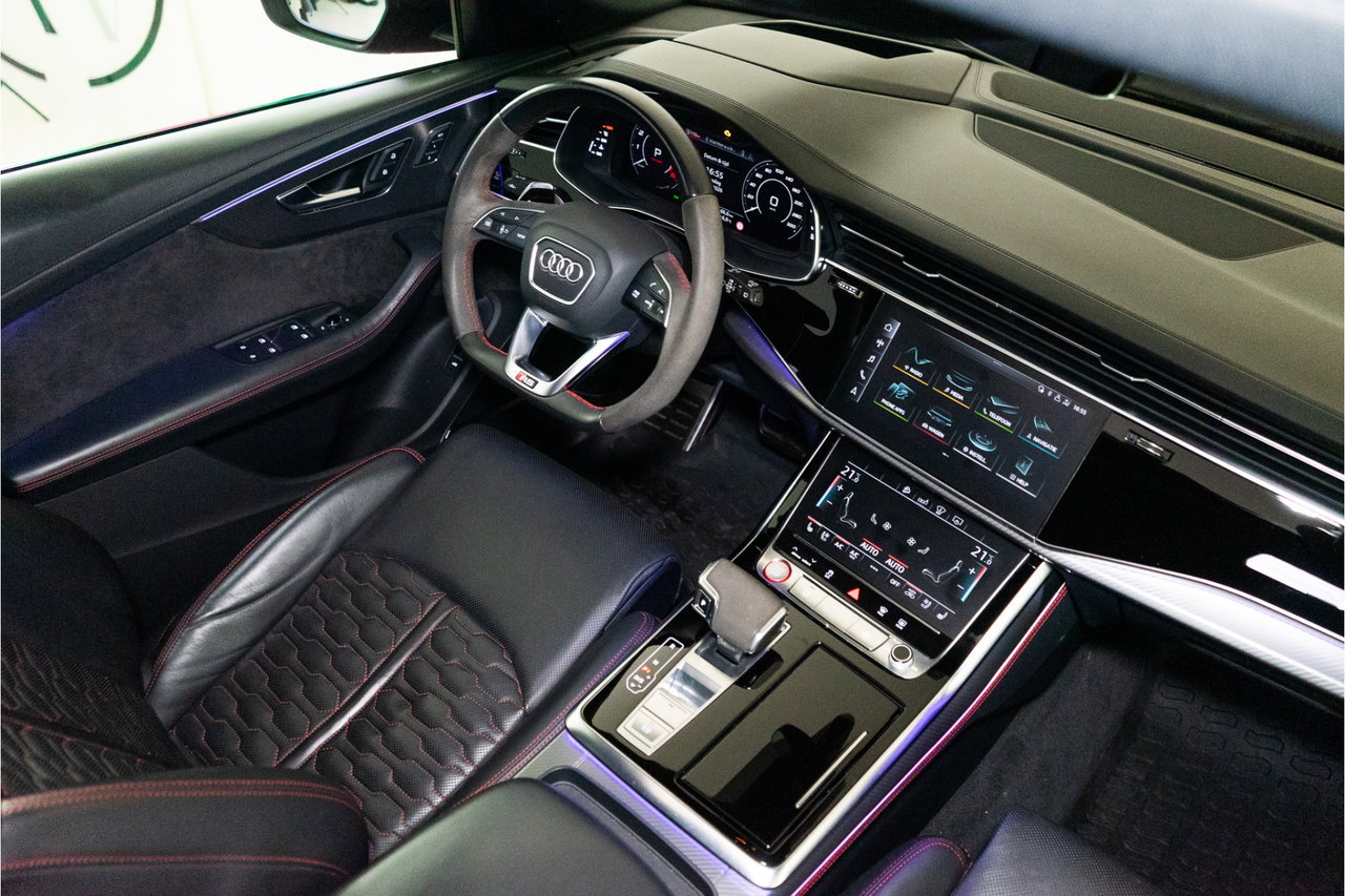 Audi RSQ8