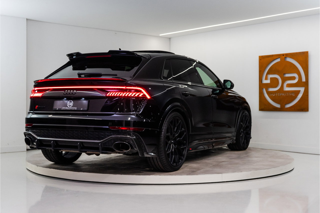 Audi RSQ8