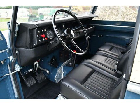 Land Rover 88 Series III Diesel Santana | Hardtop | Compl. gerestaureerd | Oldtimer | BTW verrekenbaar!