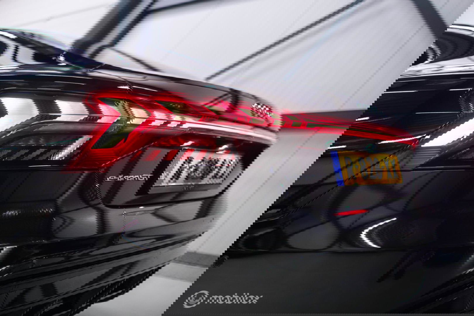 Audi e-tron GT 93 kWh 476 pk | B&O | Carbid Brakes | Stoelventilatie | Adaptive | HUD | S line | 360 cam | BTW auto | Dealer onderhouden | Rijk