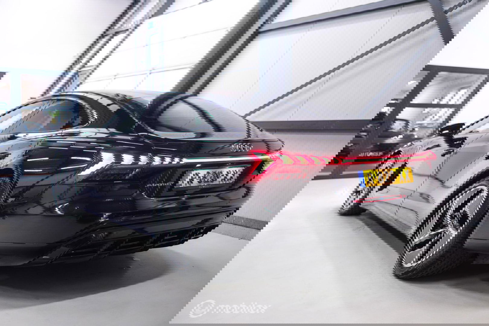 Audi e-tron GT 93 kWh 476 pk | B&O | Carbid Brakes | Stoelventilatie | Adaptive | HUD | S line | 360 cam | BTW auto | Dealer onderhouden | Rijk