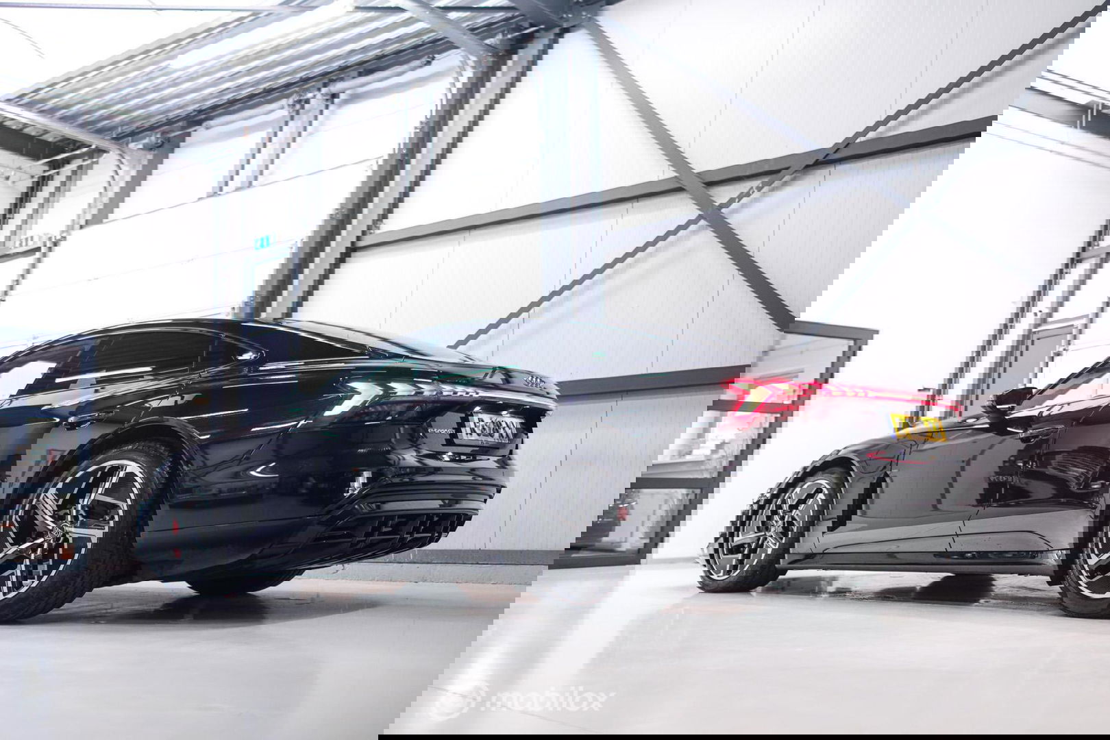 Audi e-tron GT 93 kWh 476 pk | B&O | Carbid Brakes | Stoelventilatie | Adaptive | HUD | S line | 360 cam | BTW auto | Dealer onderhouden | Rijk