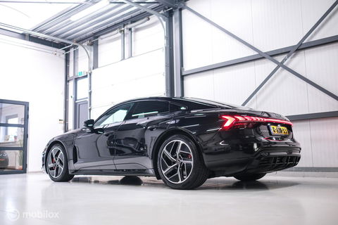 Audi e-tron GT 93 kWh 476 pk | B&O | Carbid Brakes | Stoelventilatie | Adaptive | HUD | S line | 360 cam | BTW auto | Dealer onderhouden | Rijk