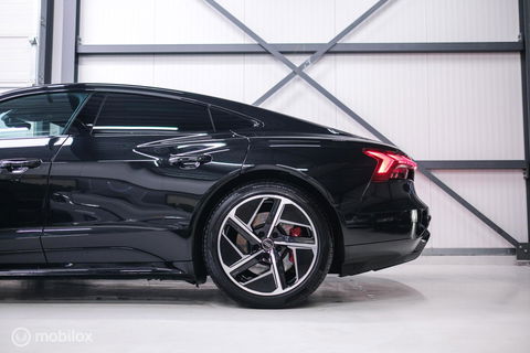 Audi e-tron GT 93 kWh 476 pk | B&O | Carbid Brakes | Stoelventilatie | Adaptive | HUD | S line | 360 cam | BTW auto | Dealer onderhouden | Rijk