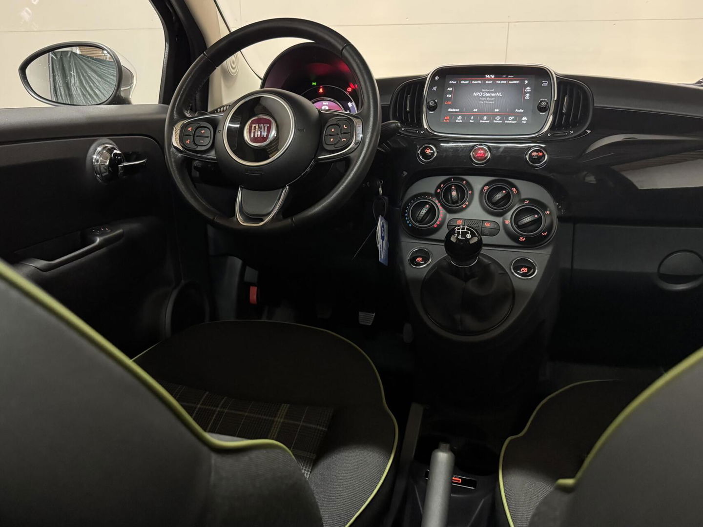Fiat 500 1.2 Lounge Pano Navi Cruise CarPlay PDC NAP