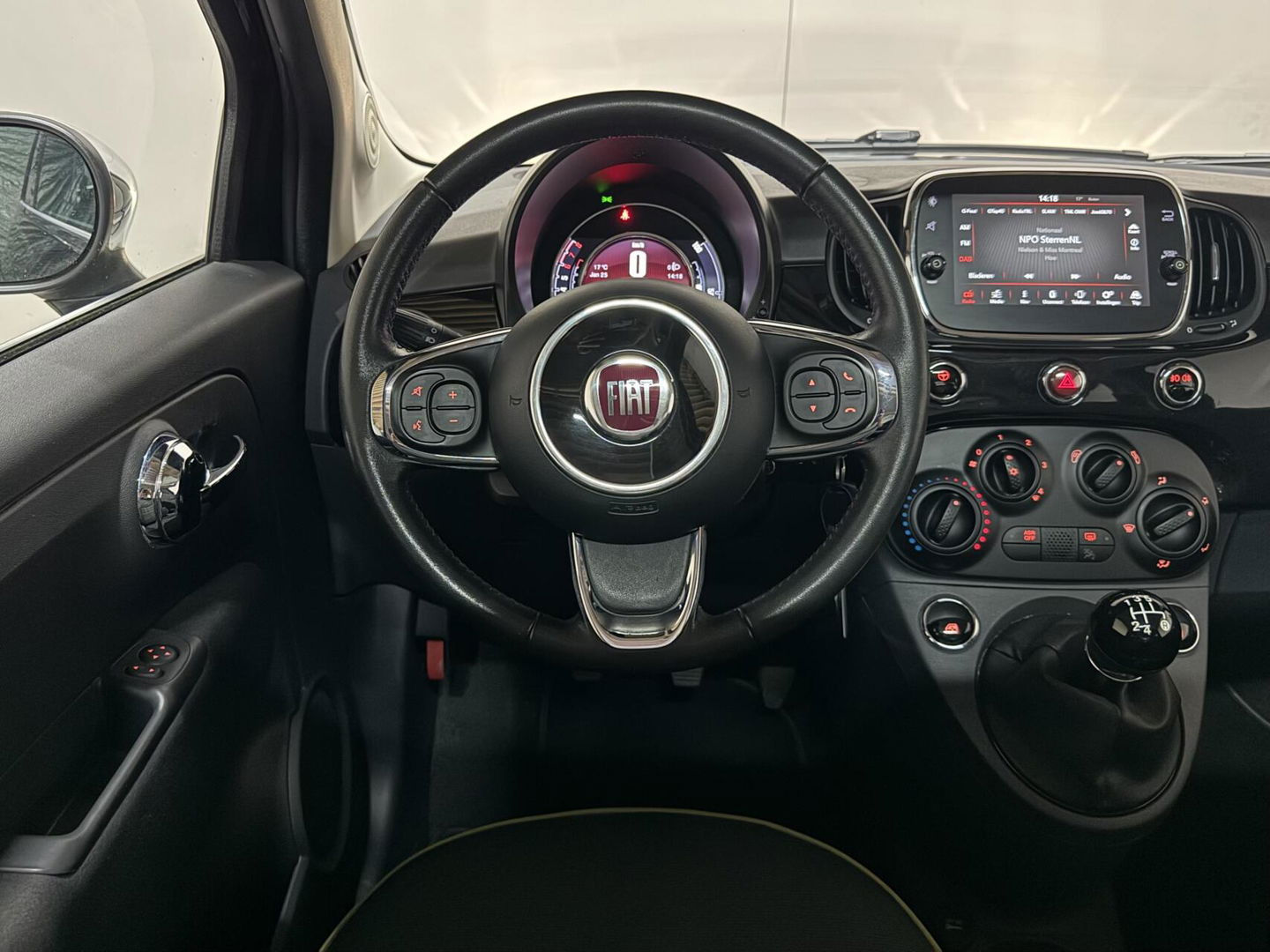 Fiat 500 1.2 Lounge Pano Navi Cruise CarPlay PDC NAP