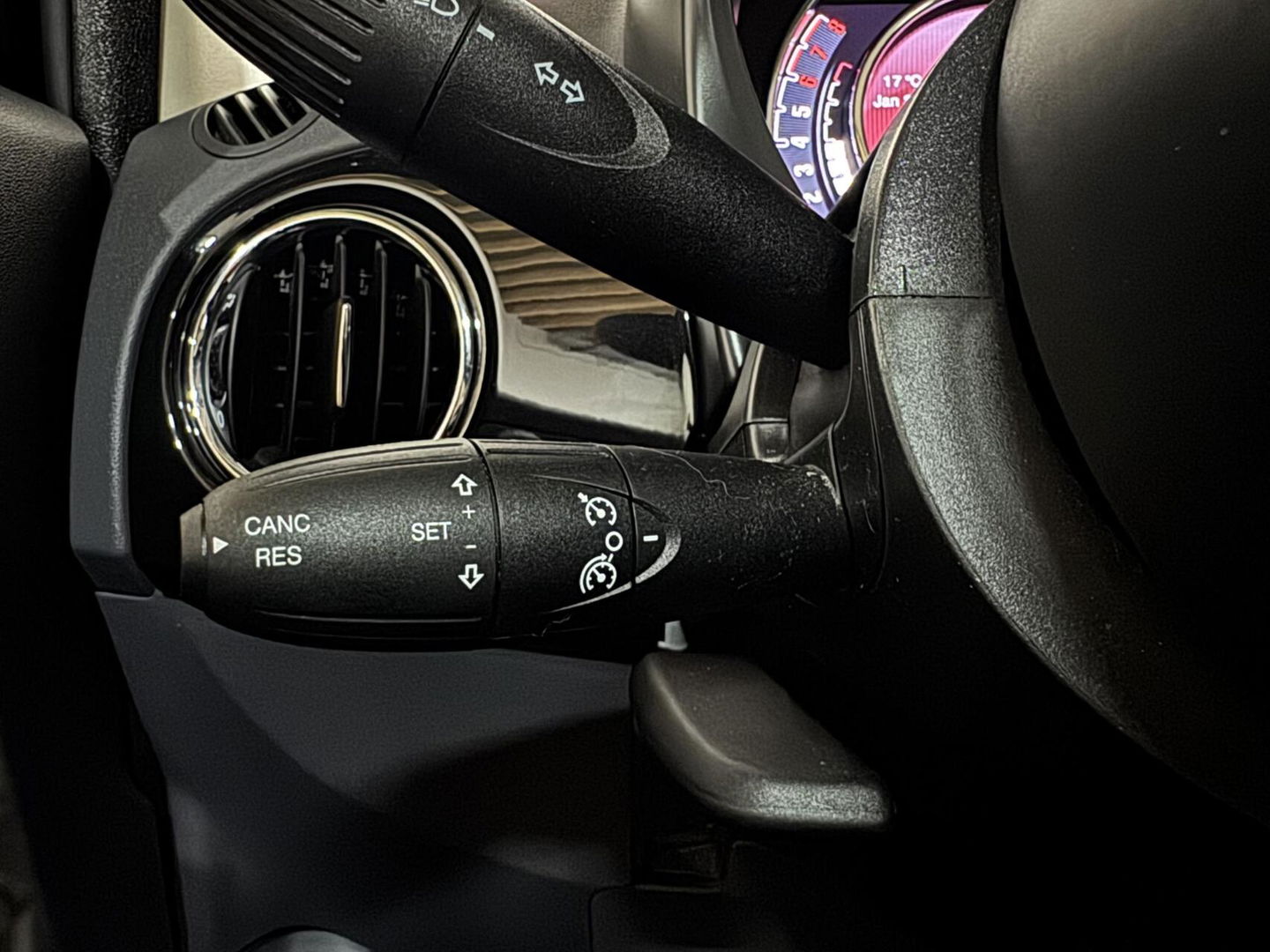 Fiat 500 1.2 Lounge Pano Navi Cruise CarPlay PDC NAP