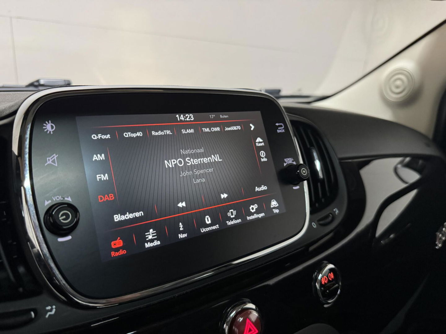 Fiat 500 1.2 Lounge Pano Navi Cruise CarPlay PDC NAP