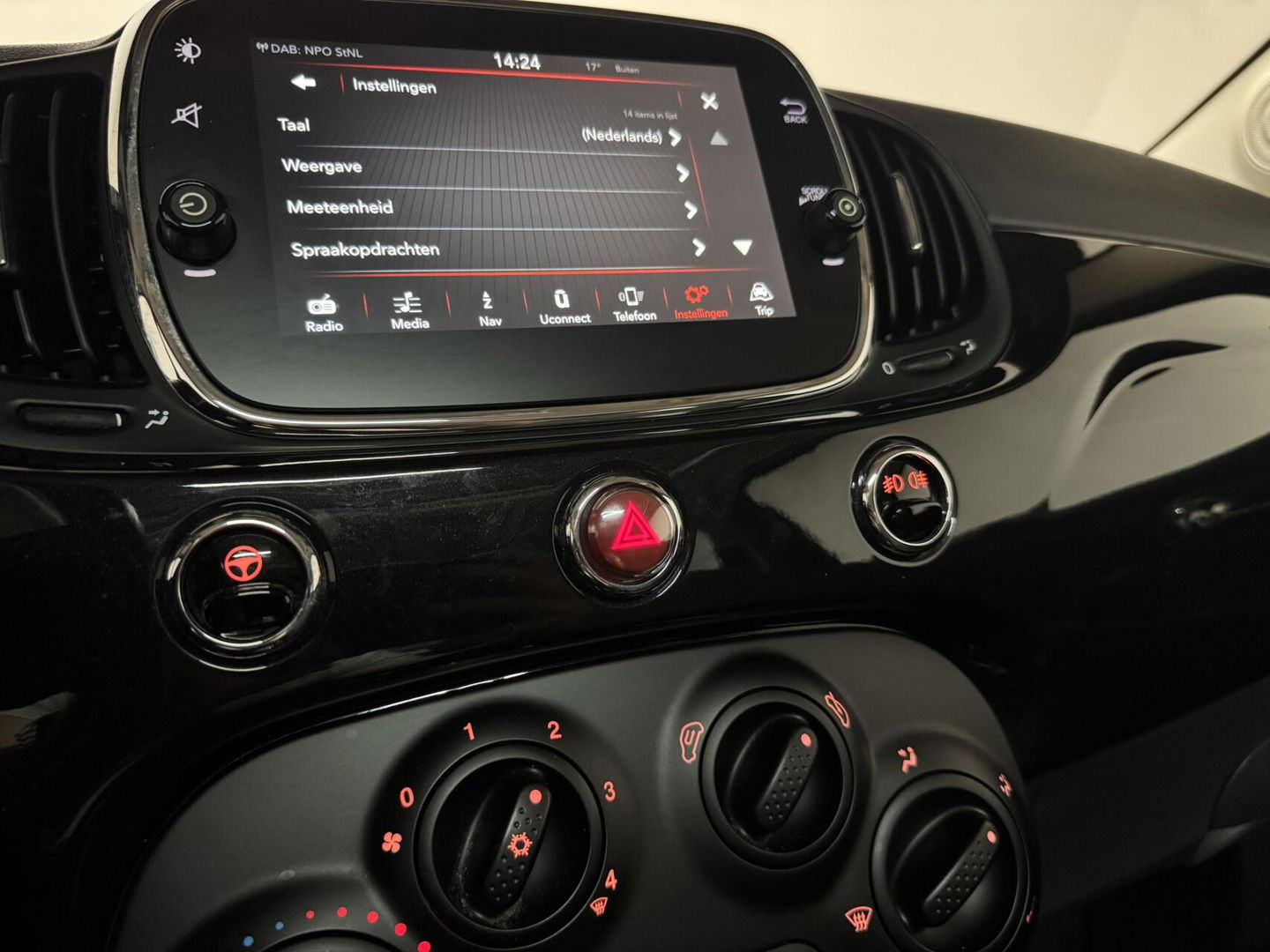 Fiat 500 1.2 Lounge Pano Navi Cruise CarPlay PDC NAP