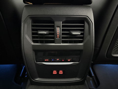 BMW i4 eDrive40 84 kWh M-Sport | SOH 94% | Snelladen | Pano | BMW Laser | Widescreen | Virtual | Adap. Cruise | Sfeer | Carplay | Camera | Stoelverw.