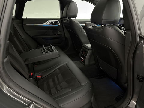 BMW i4 eDrive40 84 kWh M-Sport | SOH 94% | Snelladen | Pano | BMW Laser | Widescreen | Virtual | Adap. Cruise | Sfeer | Carplay | Camera | Stoelverw.