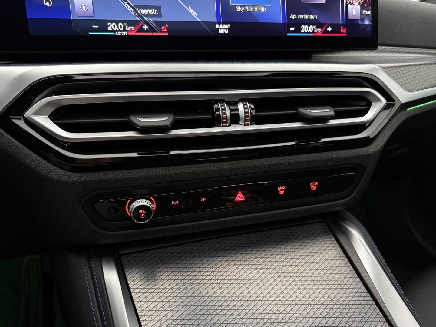 BMW i4 eDrive40 84 kWh M-Sport | SOH 94% | Snelladen | Pano | BMW Laser | Widescreen | Virtual | Adap. Cruise | Sfeer | Carplay | Camera | Stoelverw.