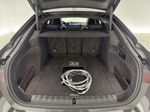 BMW i4 eDrive40 84 kWh M-Sport | SOH 94% | Snelladen | Pano | BMW Laser | Widescreen | Virtual | Adap. Cruise | Sfeer | Carplay | Camera | Stoelverw.