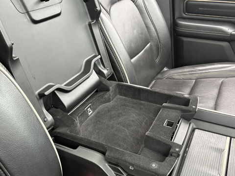 Dodge Ram Pick-Up 1500 5.7 V8 4x4 Crew Cab 5'7 Limited | Klep in Uitlaat | GROOT SCHERM | DIEP BLAUW | GEWELDIGE VOLLE UITVOERING