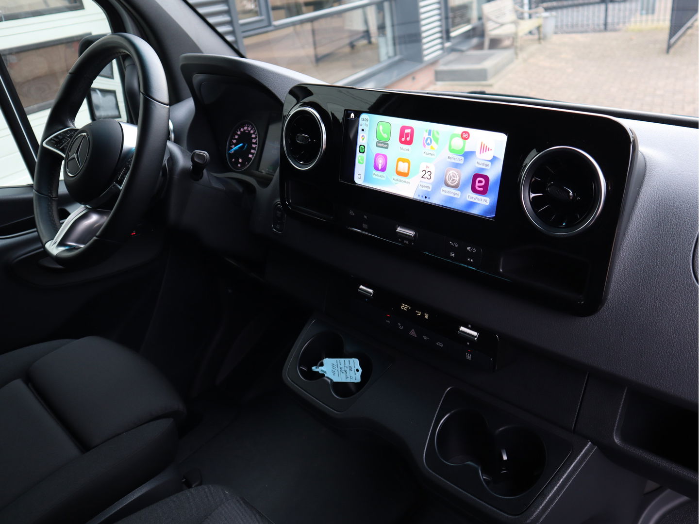 Mercedes-Benz eSprinter 314 Accu 113 kWh WLPT 445 KM - Snelladen - L3H2 Maxi - Trekhaak