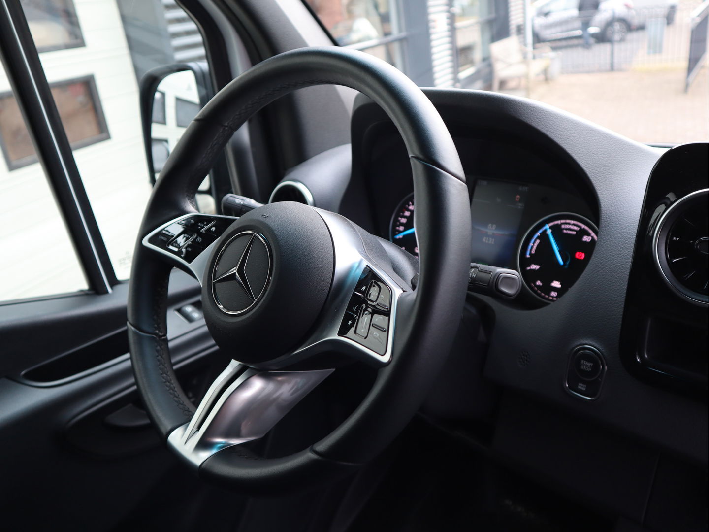 Mercedes-Benz eSprinter 314 Accu 113 kWh WLPT 445 KM - Snelladen - L3H2 Maxi - Trekhaak