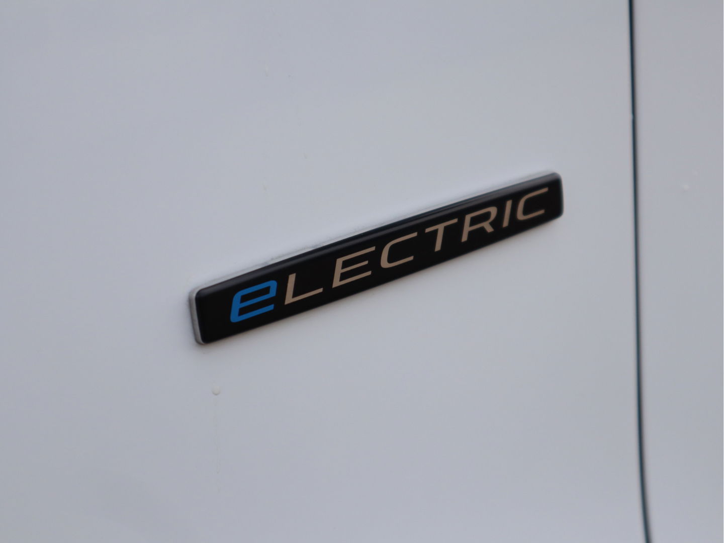 Mercedes-Benz eSprinter 314 Accu 113 kWh WLPT 445 KM - Snelladen - L3H2 Maxi - Trekhaak